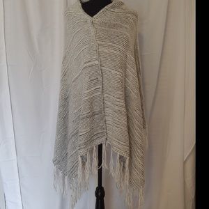 RARE LulaRoe Mimi Poncho/Shawl, Black/White/Grey